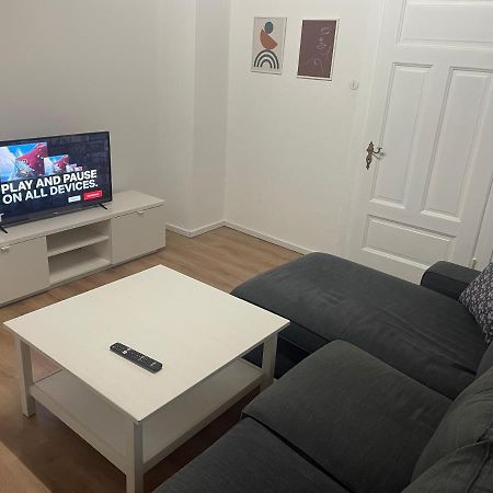 Ruhiges Zentral Gelegenes Apartment In Guetersloh 外观 照片