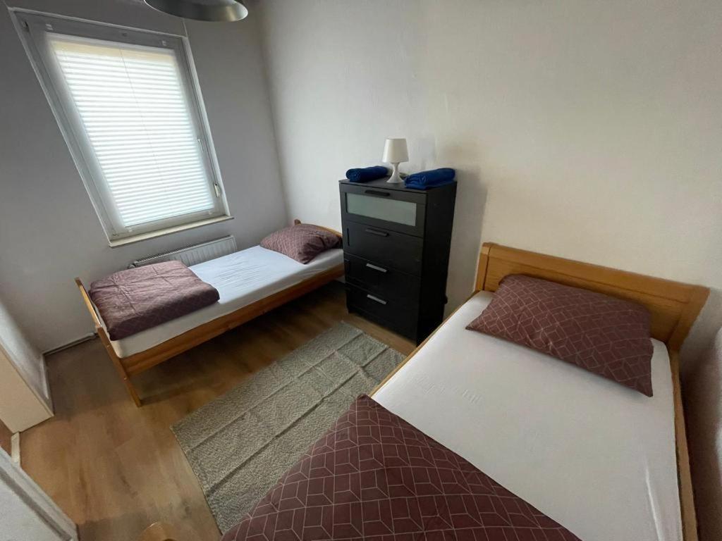 Ruhiges Zentral Gelegenes Apartment In Guetersloh 外观 照片